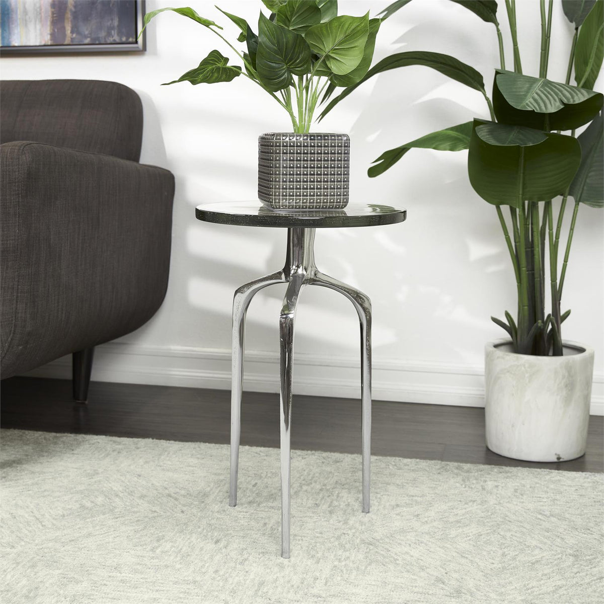 Mesa Trípode de Aluminio Plata con Vidrio Texturizado