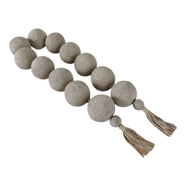 Rosario Decorativo de Cuentas Crema con Borlas